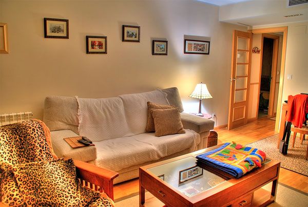 Click image for larger version

Name:	2010-living-room-design.jpg
Views:	1
Size:	53.6 KB
ID:	1294301