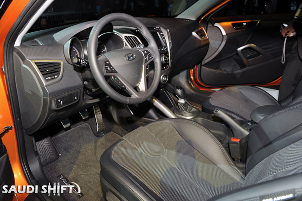 Click image for larger version

Name:	12-hyundai-veloster-live.png
Views:	1
Size:	423.1 KB
ID:	1295436