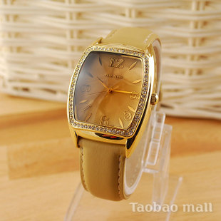 Click image for larger version

Name:	ronde_cuir.jpg
Views:	1
Size:	24.3 KB
ID:	1296401