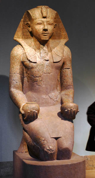 Click image for larger version

Name:	hatshepsut.jpg
Views:	1
Size:	31.0 KB
ID:	1360332