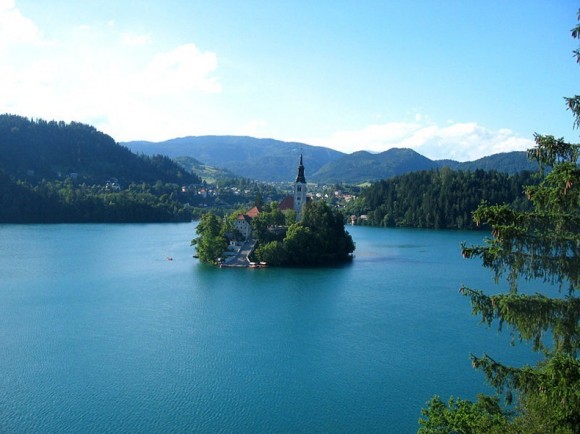 Click image for larger version

Name:	Bled-580x577.jpg
Views:	1
Size:	56.9 KB
ID:	1306768
